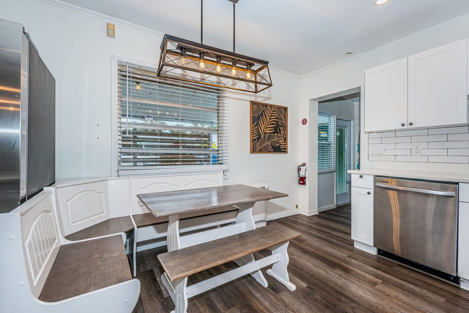 Plenty of kitchen seating