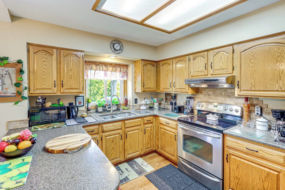 Kitchen | Drip Coffee Maker | Dishwasher | Cooking Basics