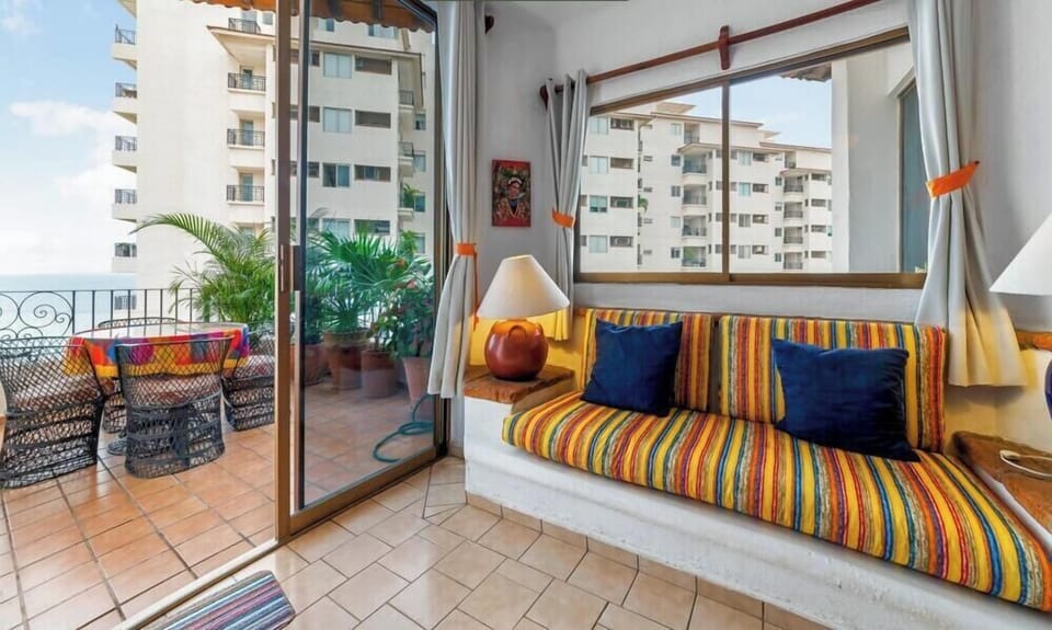 10.Living room