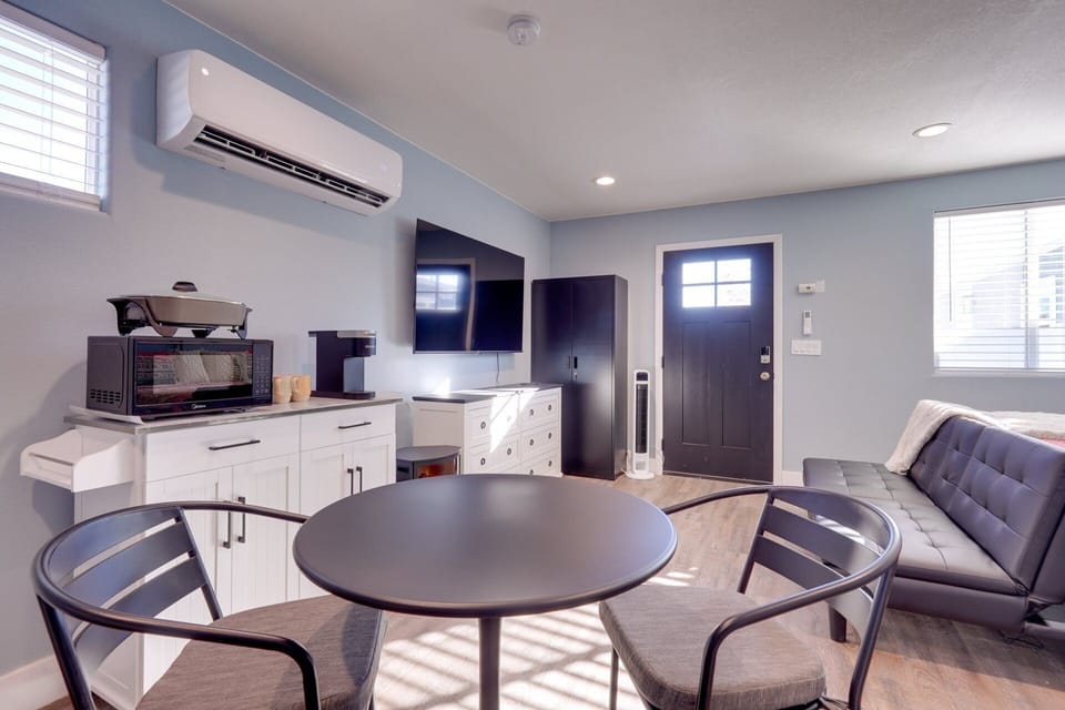 Cozy dining table and there are also 3 TV trays for your extra guests