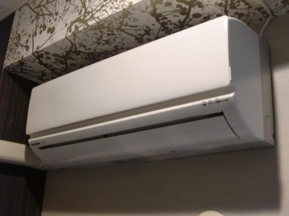 Desk, blackout drapes, iron/ironing board, free WiFi