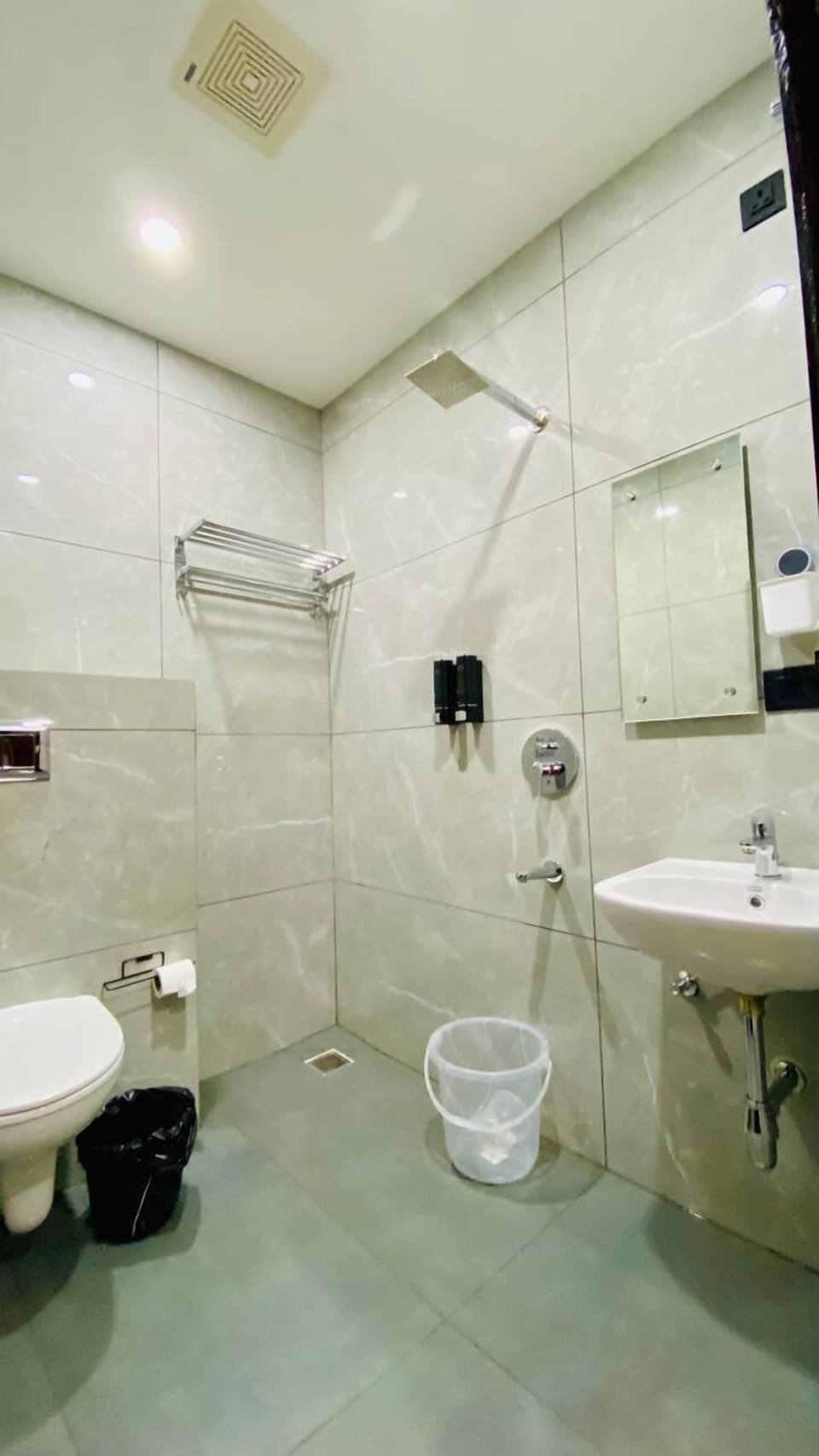 Shower, free toiletries, towels, soap