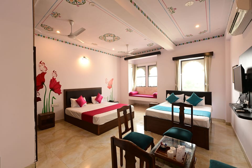 Family Double Room | Desk, free WiFi