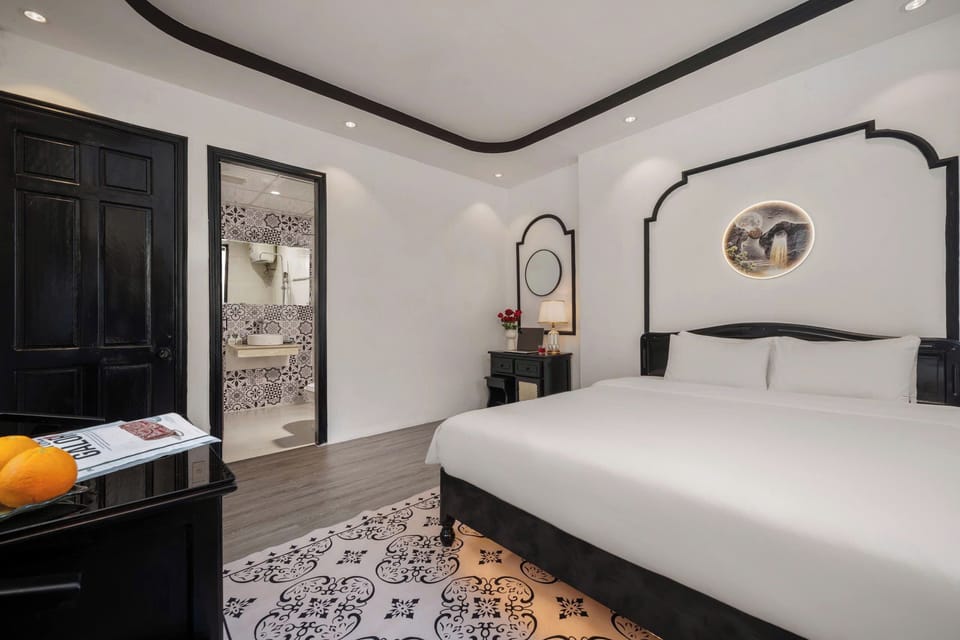 Premium Double Room | Minibar, laptop workspace, free WiFi, bed sheets