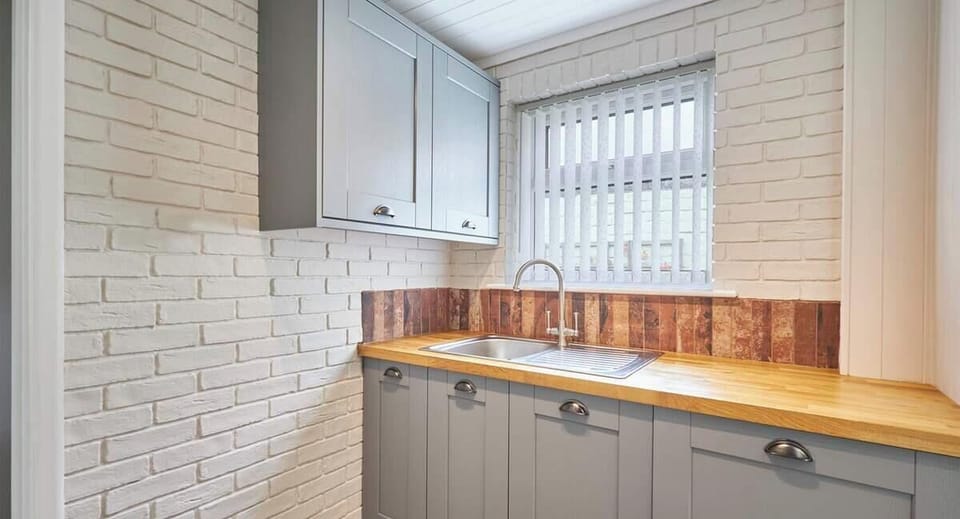 Contemporary kitchen design blending charm and practicality.