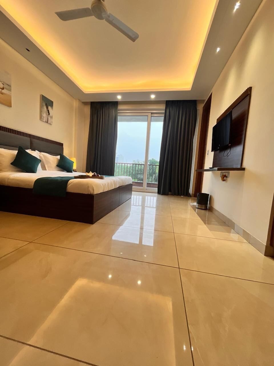 Minibar, in-room safe, blackout drapes, soundproofing