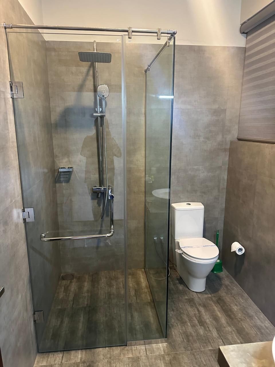 Triple Room, Balcony, Mountain View | Bathroom | Slippers