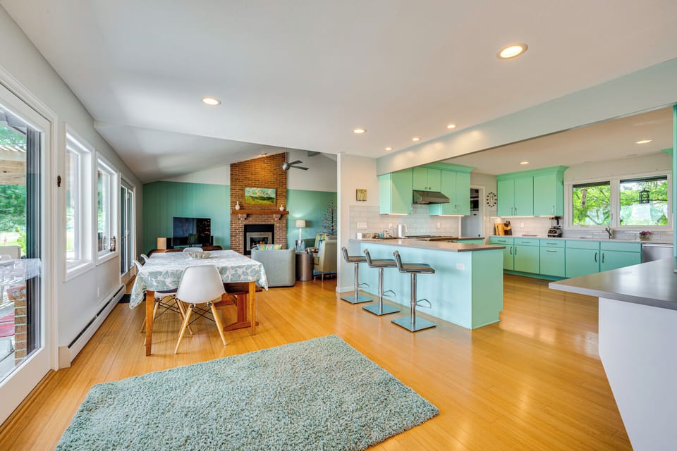 House (4 Bedrooms) | Interior