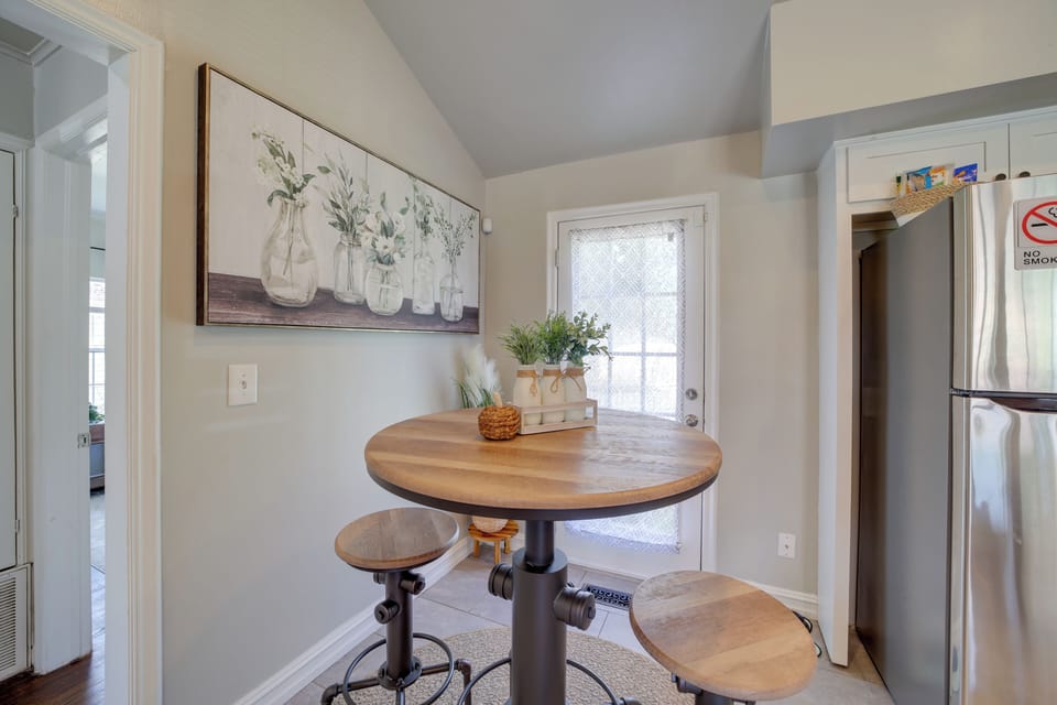 House (2 Bedrooms) | Interior