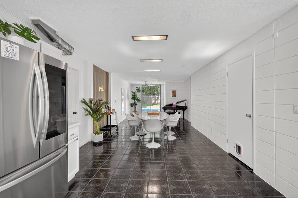 House, 3 Bedrooms | Dining