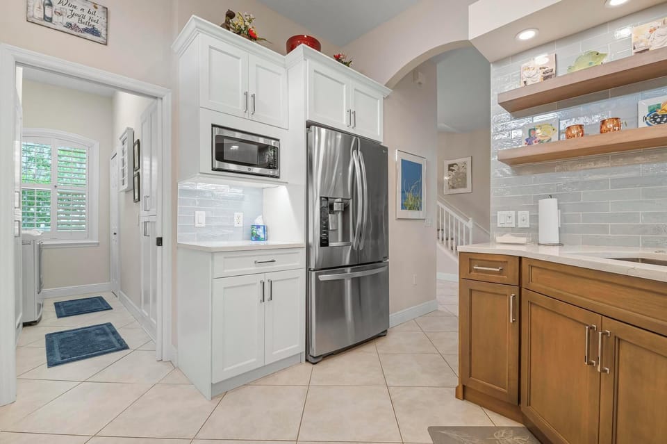 Spacious kitchen with plenty of cabinets and counter space