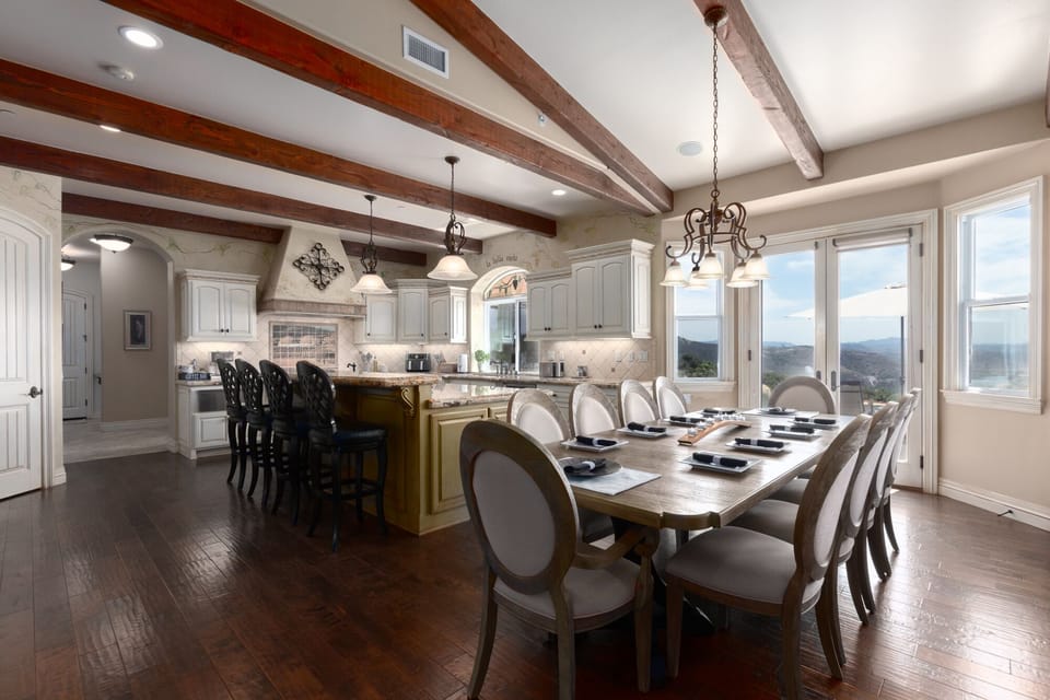Massive Kitchen & Dining for 14