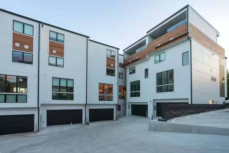 Back parking space (two car garages)
