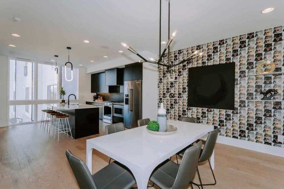 Spacious dining space for you and your guests with a dining table for six!!