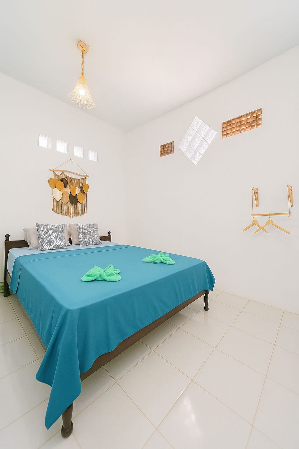 Family Double Room | Desk, laptop workspace, soundproofing, free WiFi