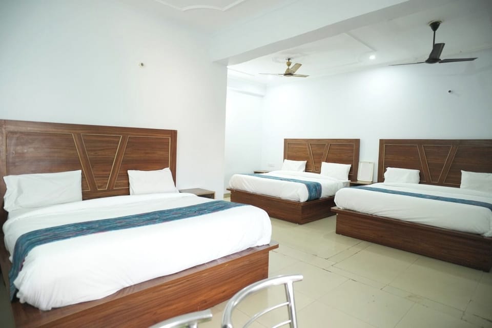 Family Room | Free WiFi