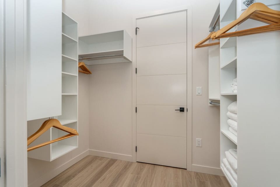 Walk-through closet