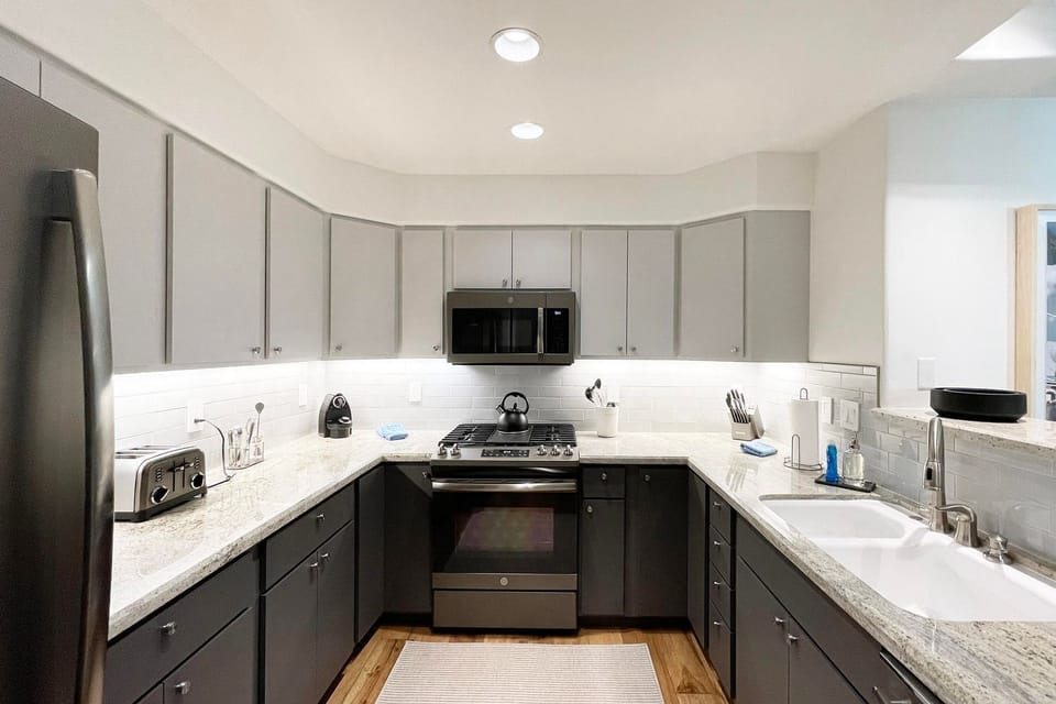 Kitchen - Updated and and fully appointed