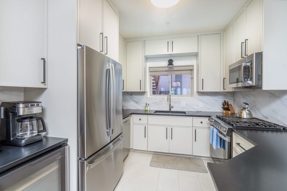 Kitchen - Updated and fully appointed