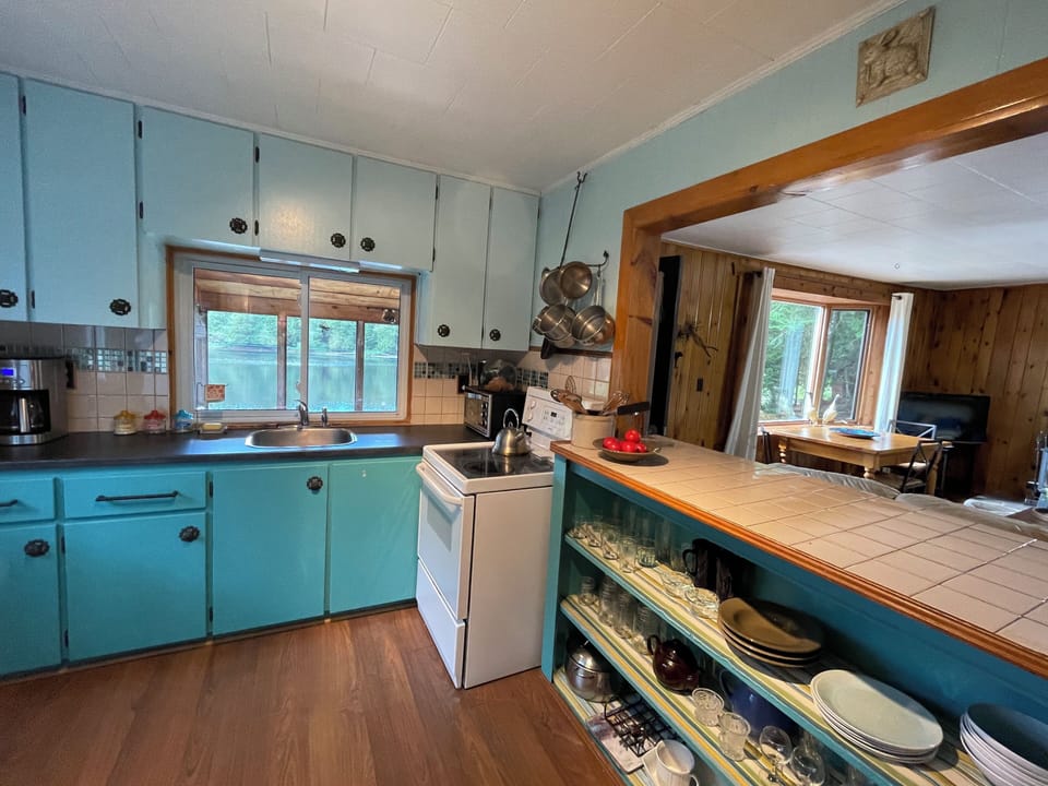 Full Kitchen