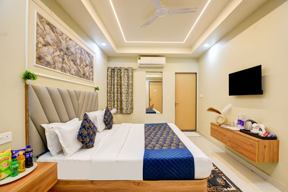 Superior Room | In-room safe, free WiFi