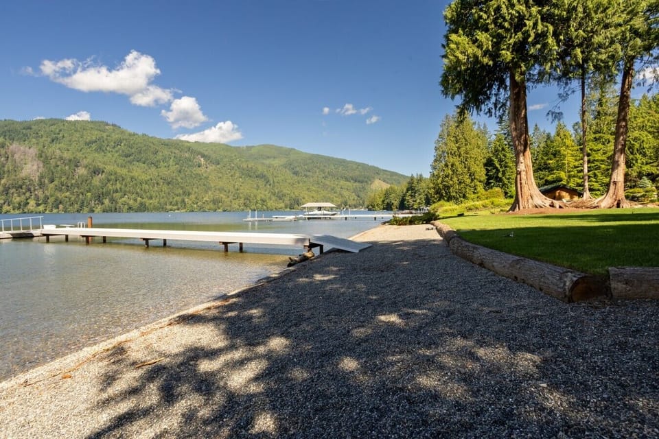 Private-Beach-Expanse-Lake-View-Trees