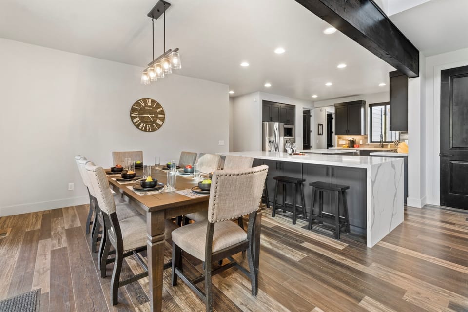 Formal dining for 8 + island seating for 4 — perfect for family meals or game night snacks.