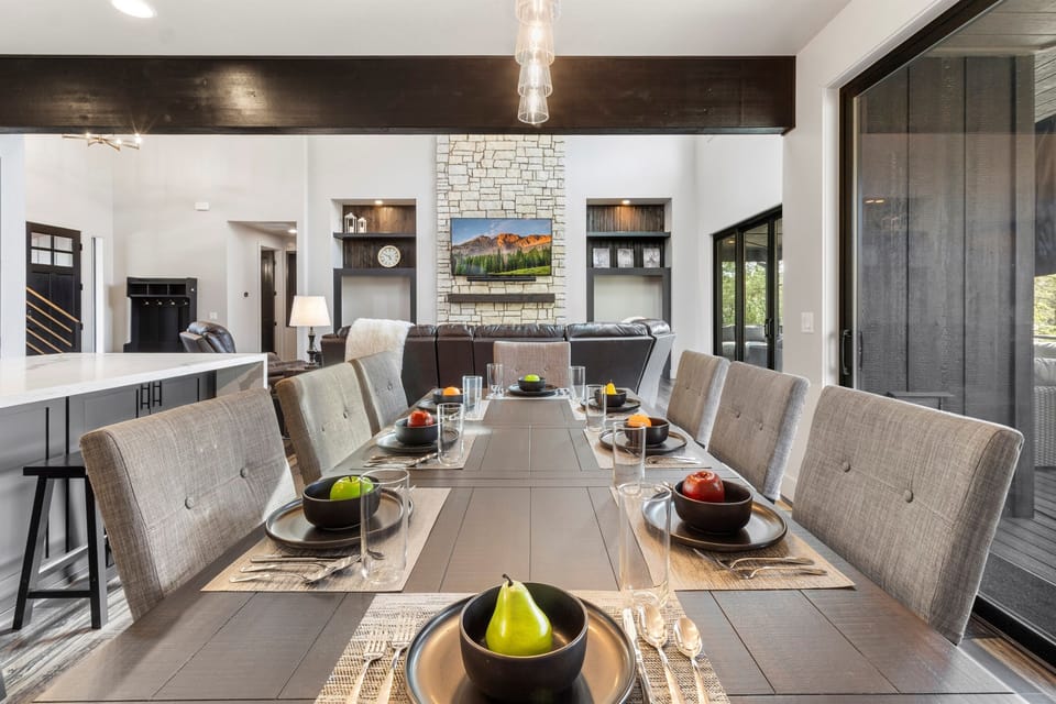 Formal dining for 8 makes mealtime memorable.