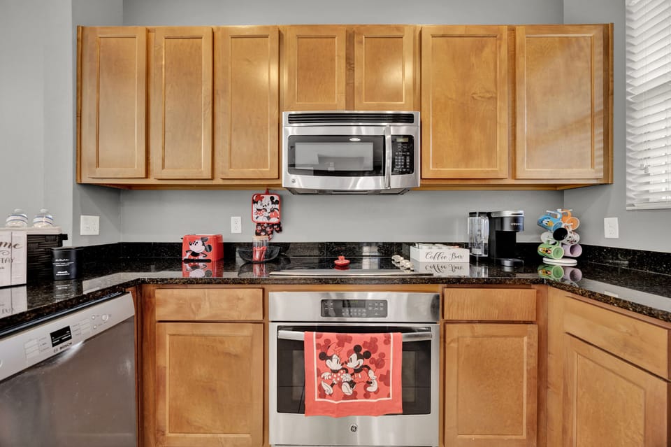 Fully Equipped Kitchen with Coffee Bar