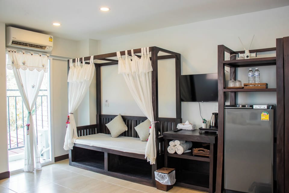 Superior King | Premium bedding, down comforters, Select Comfort beds