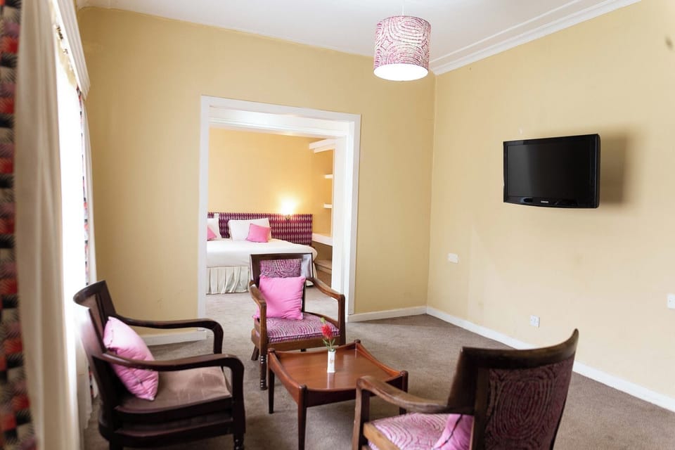 Family Chalet | Laptop workspace, free WiFi, bed sheets