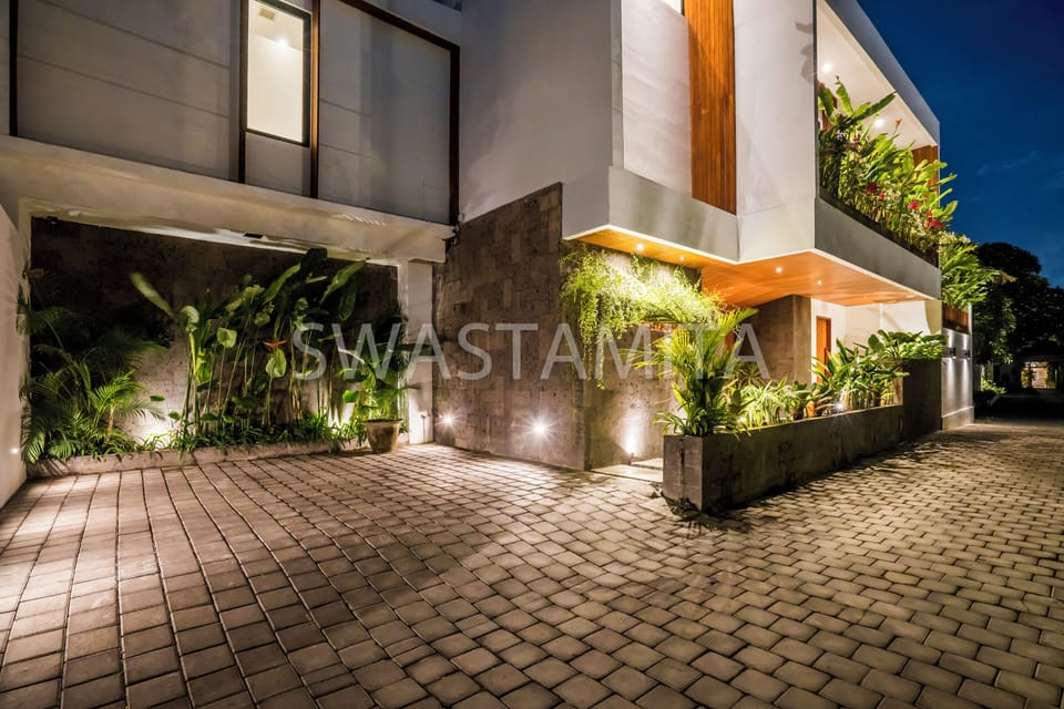 Villa (5 Bedrooms) | Exterior