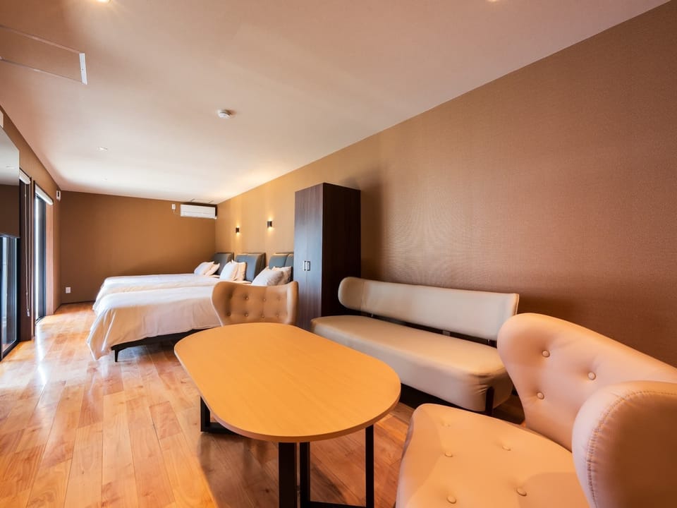 [No View] [Standard Villa / Western-style Room / 3 Beds] with Hot Spring and Mild Sauna | WiFi (free)
