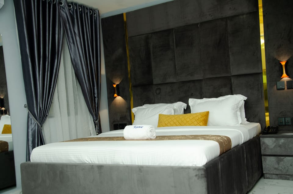 In-room safe, desk, laptop workspace, iron/ironing board