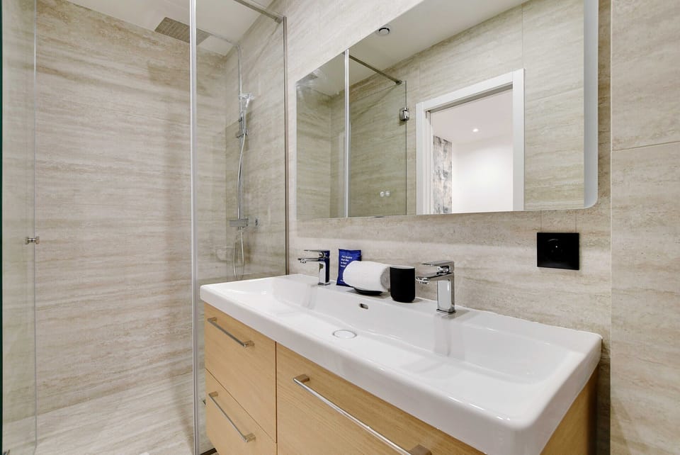 Apartment | Bathroom