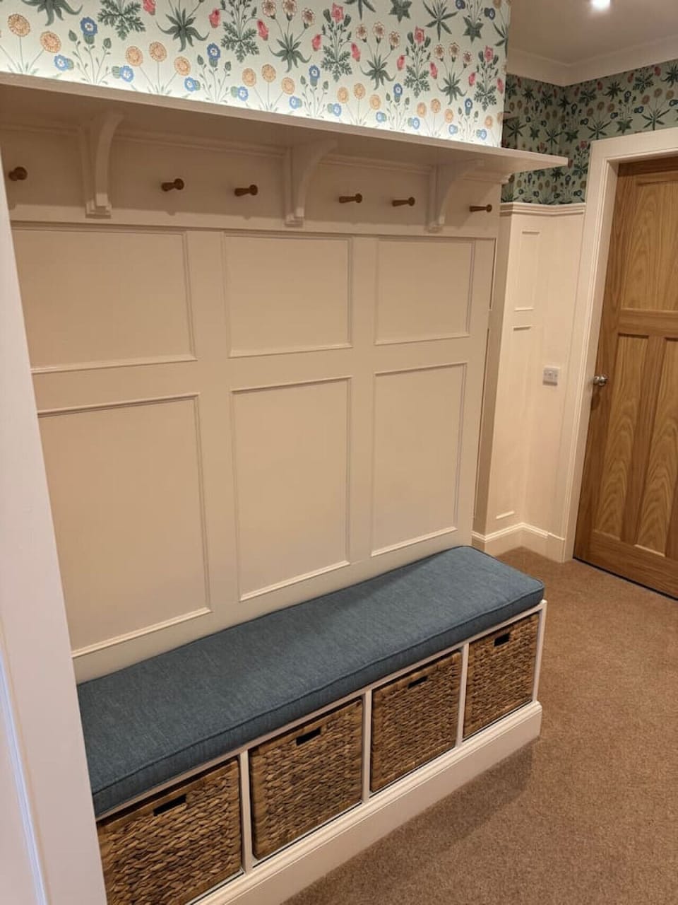 Bootroom/hallway
