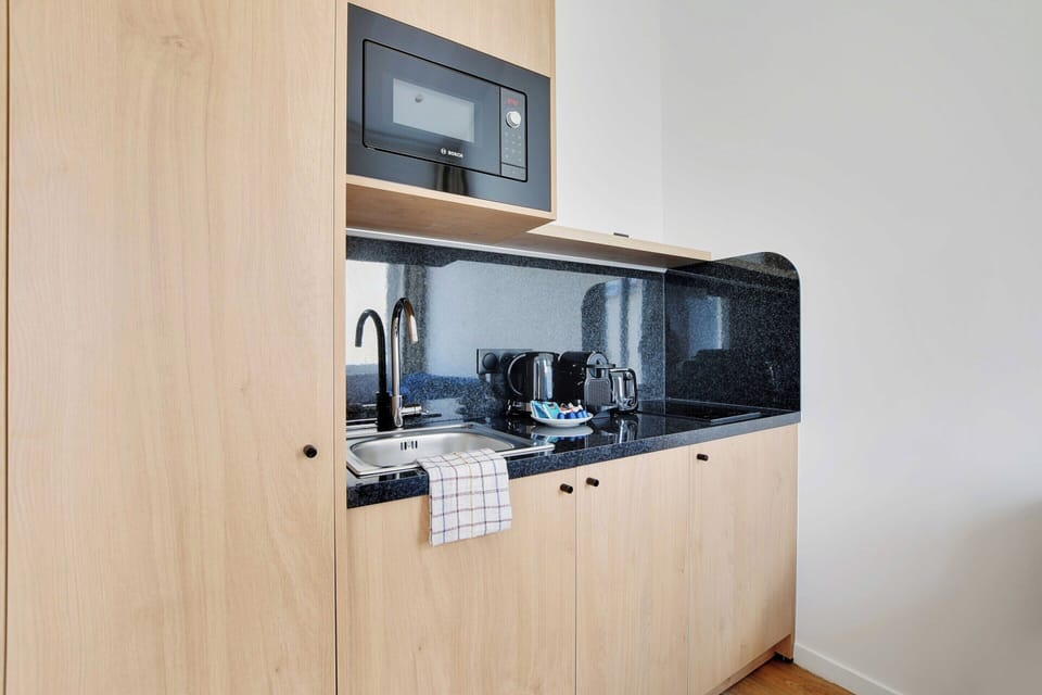 Apartment | Private kitchen | Fridge, microwave, stovetop, electric kettle
