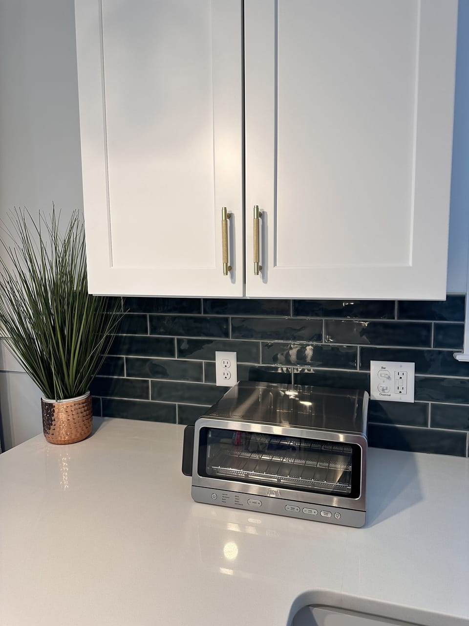 House | 3 bedrooms, desk