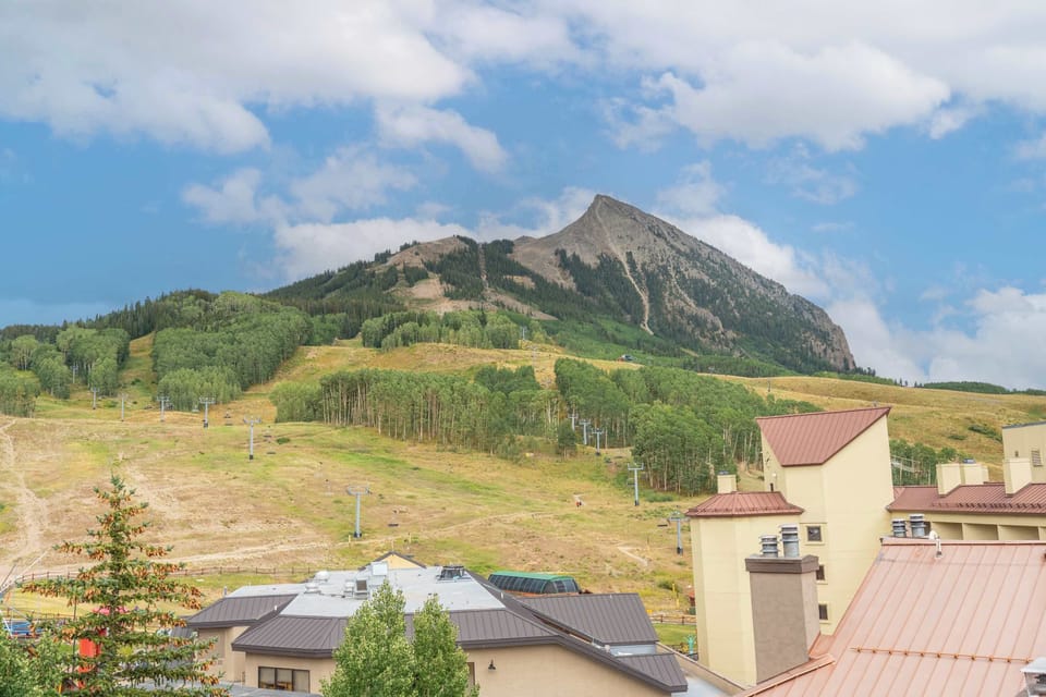 Scenic mountain views await. | Listed with @BookTraverse