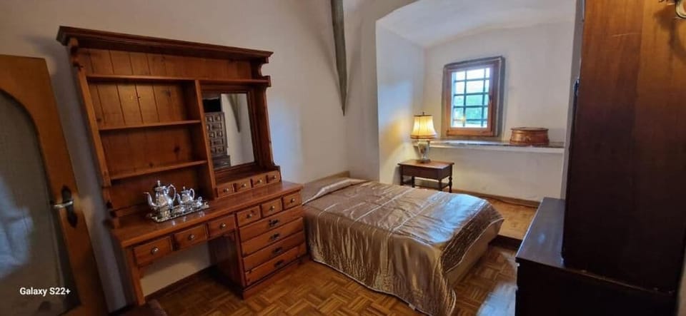 Classic Single Room