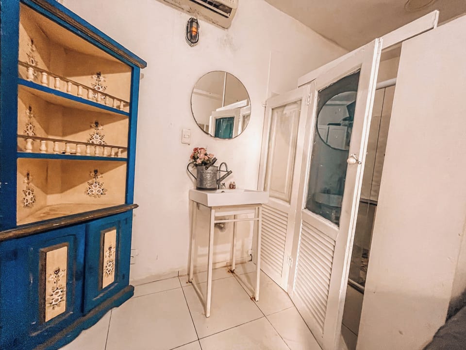 Classic Triple Room, Multiple Beds | Free WiFi, bed sheets