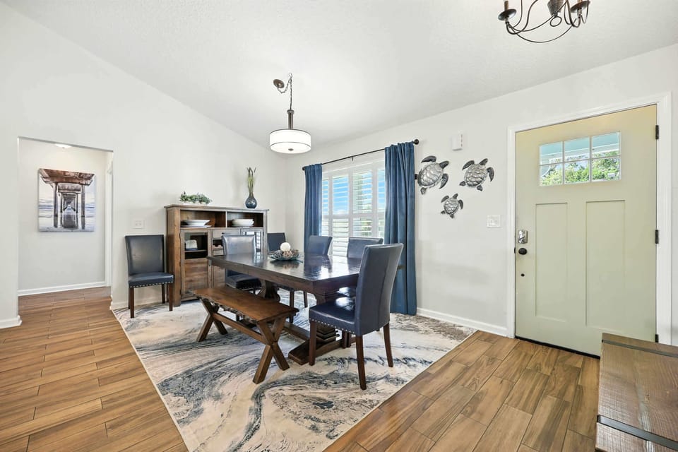 House, Multiple Beds, Patio, Garden View (Salty Tradewind Retreat) | Dining