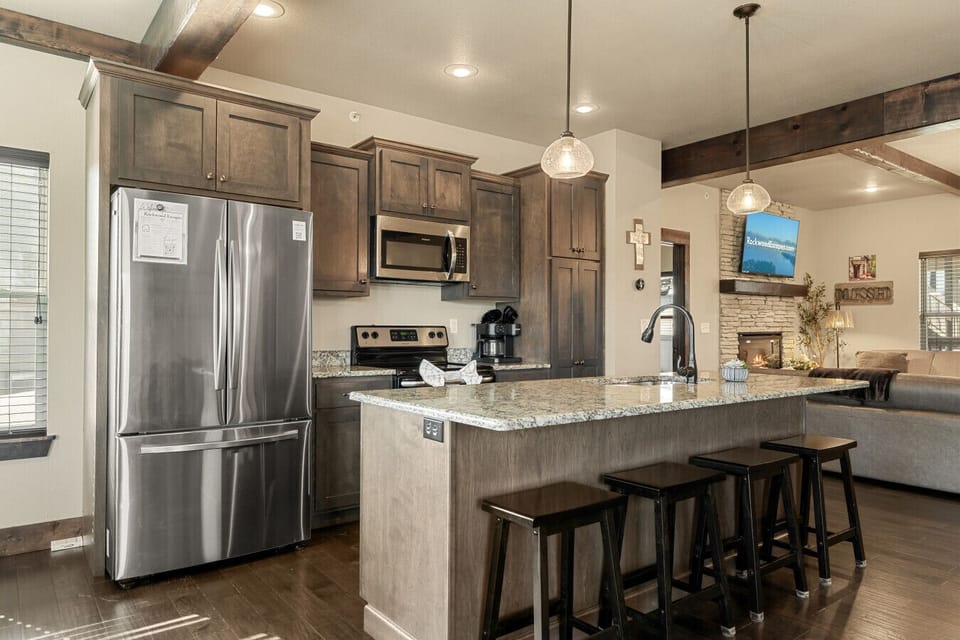 Fully stocked with enough dishes, glassware, and cookware for the entire group, so you can enjoy big family meals without ever running out of the essentials