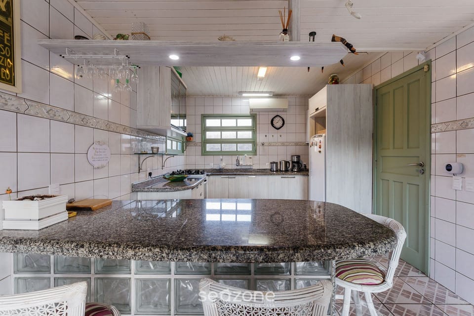 Villa | Private kitchen | Cookware/dishes/utensils