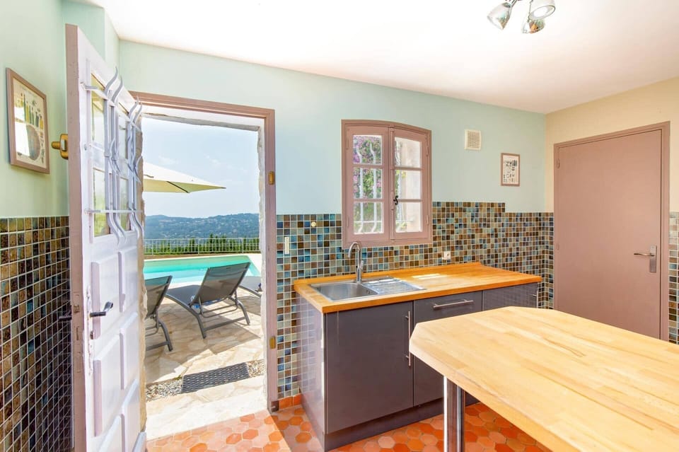Villa Alto image