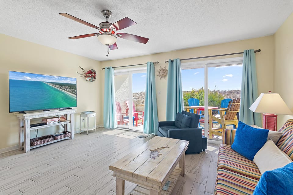 Condo, 1 King Bed with Sofa bed (Island Sands 102) | Living area | TV
