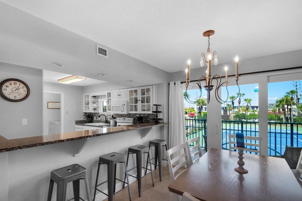 Condo, Multiple Beds (Sea Oats 212) | Private kitchen | Oven, toaster
