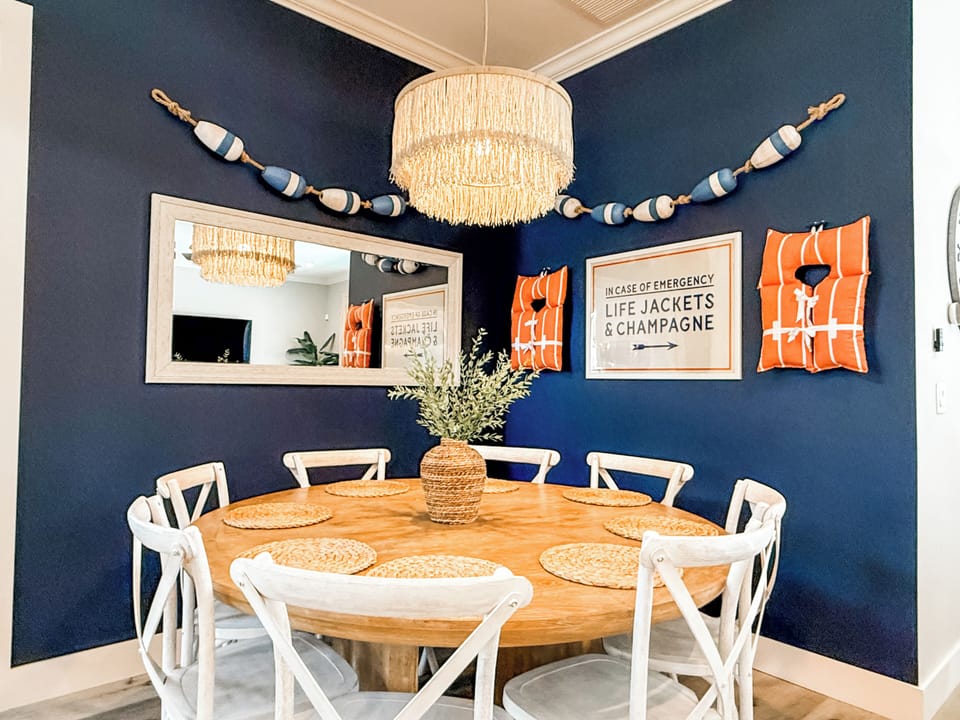 Pass the champagne and stay awhile 🥂With seating for up to 20, our dining space was designed for unforgettable meals, meaningful conversations, and memory-making with the people you love most.