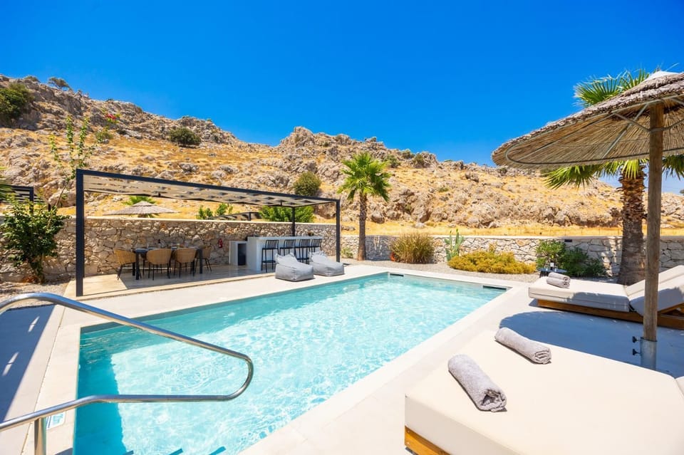 Private pool and terrace