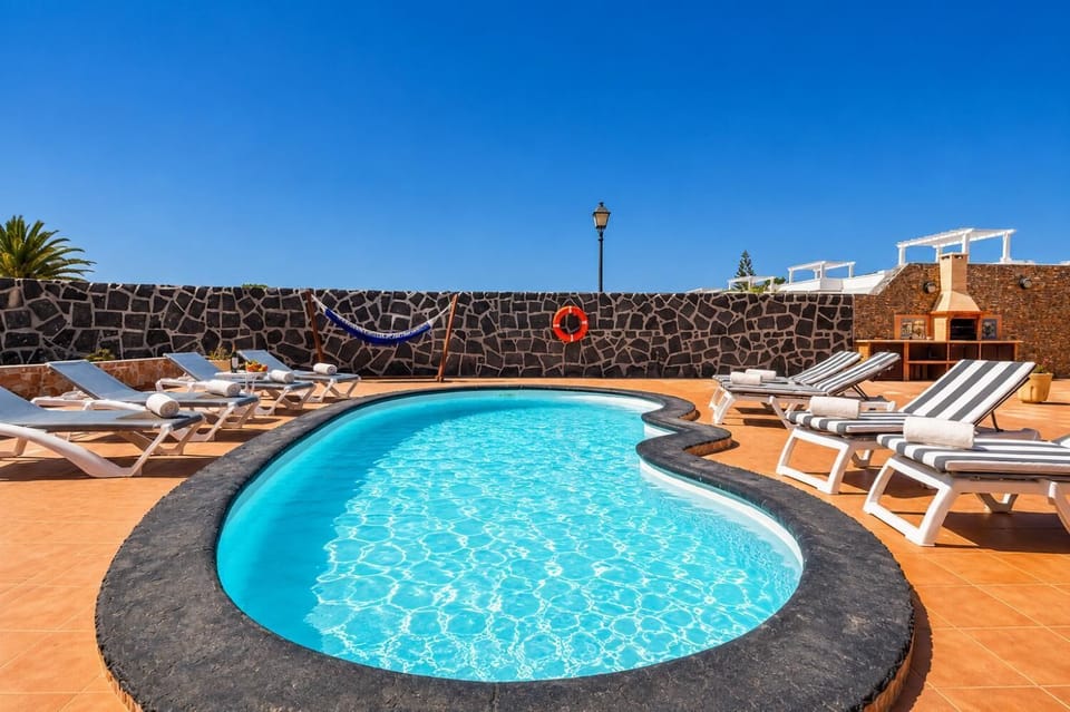 Private pool and terrace